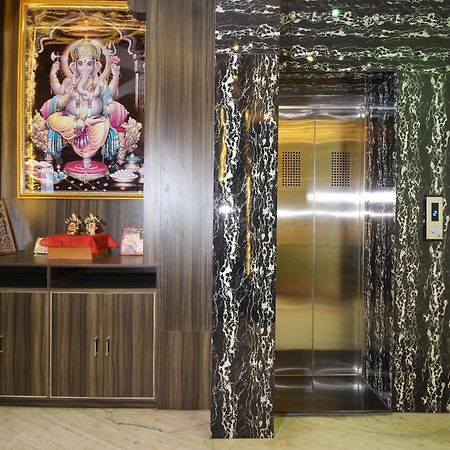 Hotel O Blue Diamond Варанаси Экстерьер фото